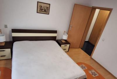Apartament trei camere etaj 1, mobilat elegant, dotat loc parcare Mall Apartament trei camere etaj 1, mobilat elegant, dotat loc parcare Mall - 2