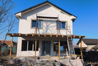 Casă cu 6 camere cu Teren 463 Mp în Costești - 3