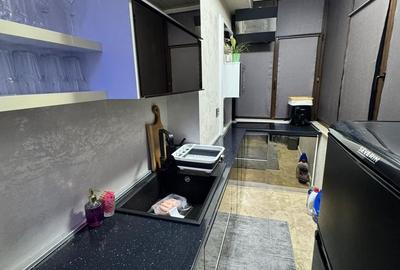 Apartament cu 2 camere decomandat, mobilat în Km 5 - 5