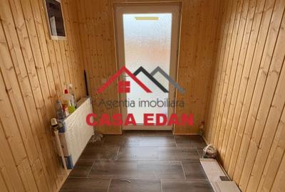 Casă cu 4 camere cu Teren 1003 Mp în Brebu - 1