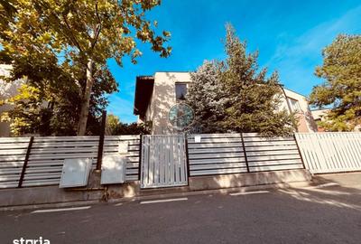 Casă cu 4 camere cu Teren 300 Mp în Central