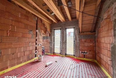 Casă cu 4 camere cu Teren 354 Mp în Ciurila - 4