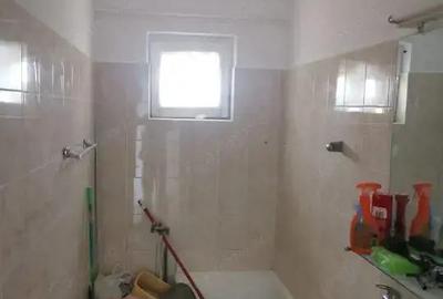 Apartament cu 2 camere semidecomandat în Craiovița Nouă - 3