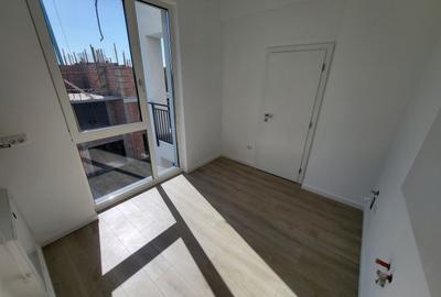 Apartament cu 2 camere decomandat în Girocului - 8