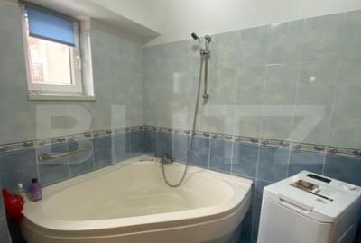 Apartament cu 3 camere decomandat în Girocului