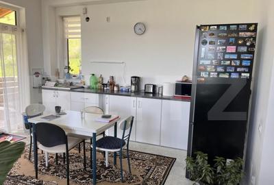 Casă cu 5 camere cu Teren 667 Mp în Central