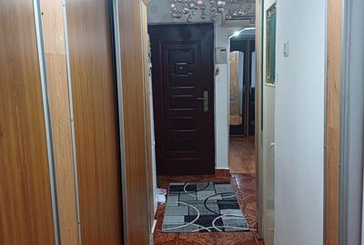 Apartament cu 3 camere decomandat în Central - 1