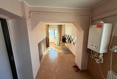 Apartament cu 3 camere decomandat în Exterior Vest - 4