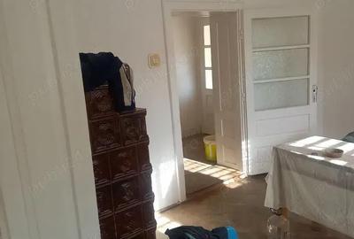 Apartament cu 3 camere decomandat în Central - 2