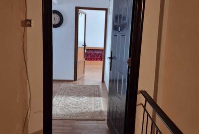Apartament cu 3 camere decomandat în Central - 2