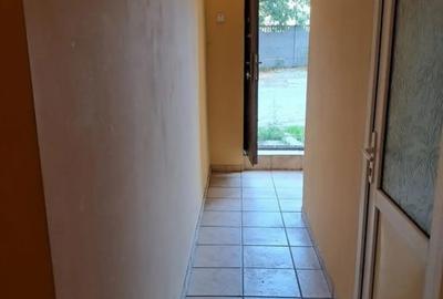 Apartament cu 2 camere decomandat în Abator