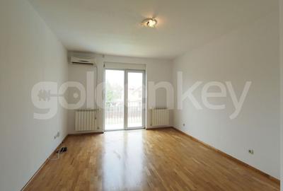 Vila cu piscina privata si 6 dormitoare | British School - 16