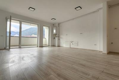 Apartament cu 2 camere decomandat în Răcădău