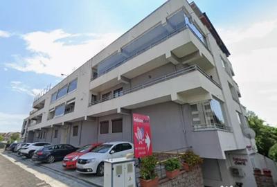Apartament cu 4 camere decomandat în Central - 14