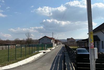 Teren de 686 mp, în Central - 4