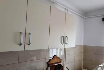 Apartament cu 2 camere, decomandat, cartier Micro 5 - 2