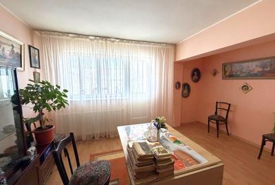 Apartament cu 2 camere decomandat în Micro 19 - 3