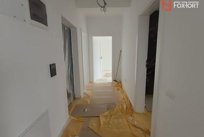 Apartament cu 3 camere decomandat în Giroc - 10