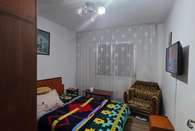 Apartament cu 3 camere decomandat în Titan - 5
