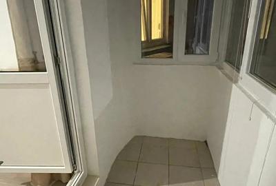 Inchiriez Apartament cu o Camera - 2