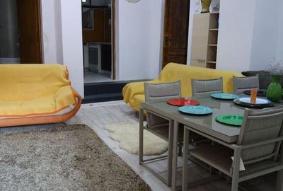 Casă cu 6 camere cu Canalizare în Dacia - 1