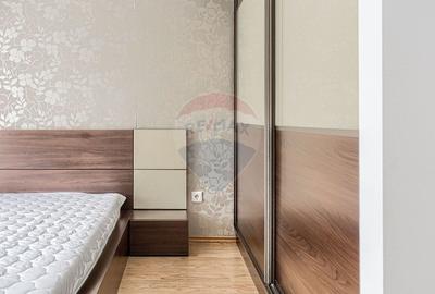 Apartament 3 camere + loc de parcare zona Subcetate - 12