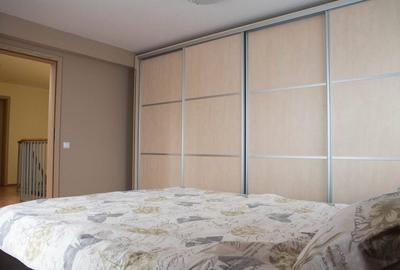 Apartament 4 camere /2 nivele de inchiriat - 2