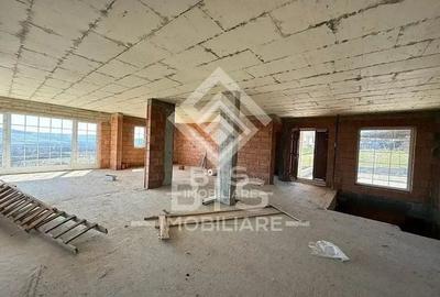 Casă pe Valea Sigmirului cu Priveliște Deosebită - 7