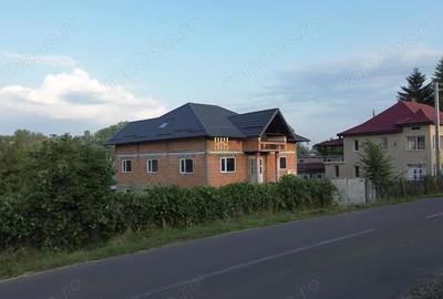 Casă cu 2 camere cu Teren 821 Mp în Dornești - 1