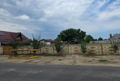Teren de 1800 mp, în Cazasu - 1