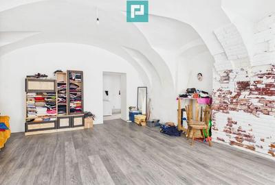 Casa cu 6 camere in zona Central - 18