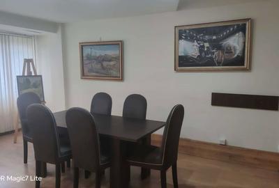 Spațiu comercial, de 12 mp, în Central - 3