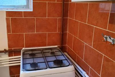 Casă cu 4 camere cu Teren 232 Mp în Decebal - 1