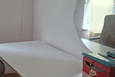 Apartament cu 3 camere semidecomandat în Aviației - 2