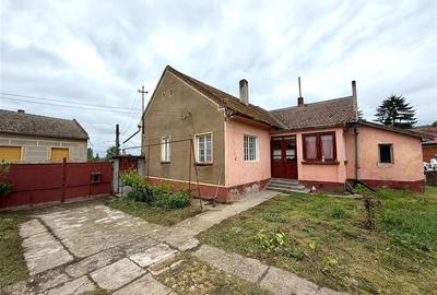 Casă cu 3 camere cu Teren 975 Mp în Sântimreu - 2