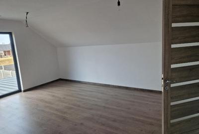 Casă individuală cu 4 camere cu Canalizare în Giarmata - 4