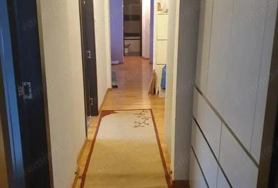 Apartament cu 3 camere decomandat în Berceni - 8