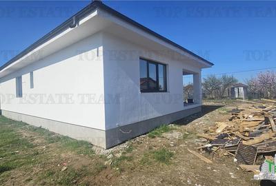 Casă individuală cu 4 camere cu Teren 400 Mp în Domnești - 6