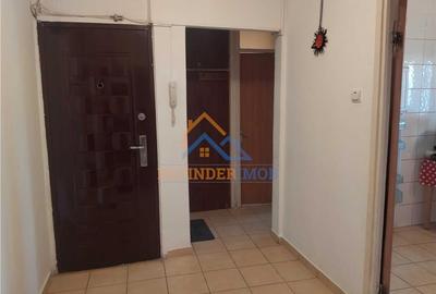 Apartament cu 3 camere semidecomandat, mobilat în Central - 3