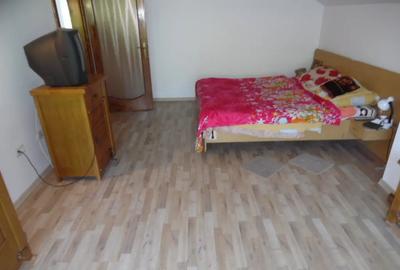 Casă cu 4 camere în Călugareni - 12