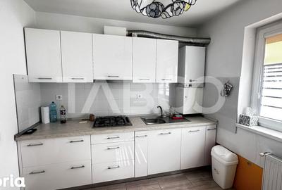 Apartament cu 2 camere decomandat, mobilat în Sub Arini