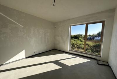 2 Camere Sisesti Bloc boutique - 7