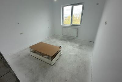 Casă cu 4 camere cu Canalizare în Sud - 22