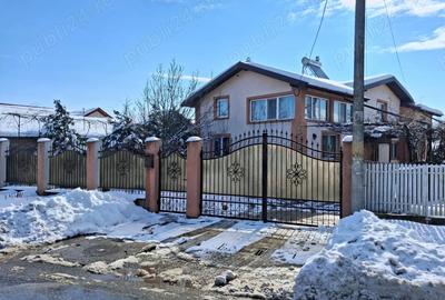 Casă cu Teren 2436 Mp în Puchenii Mici - 2