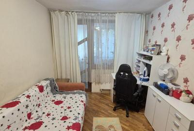 Apartament 2 camere, et.1, zona 8 Mai - 2