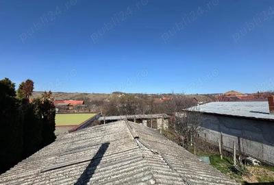 Apartament cu 2 camere decomandat în Aleșd - 2