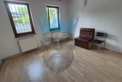 Casă individuală cu 2 camere cu Canalizare în Moșilor - 8