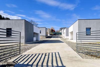 Casă individuală cu 3 camere cu Canalizare în Sadu - 15