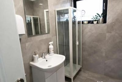 Spațiu comercial, de 100 mp, în Central