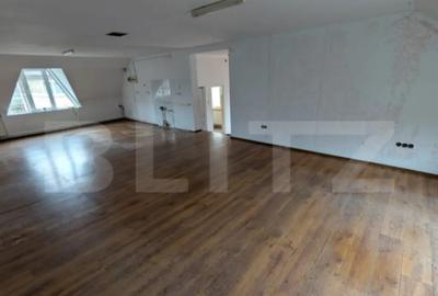 Casă cu 3 camere în Central - 12